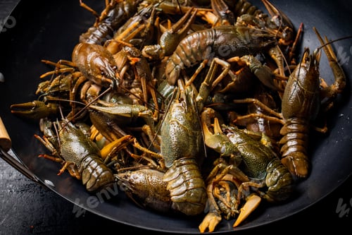 Preview: A pot of fresh crayfish.