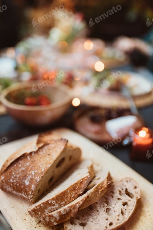 Preview: close up of fresh bread on dinner table