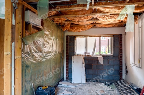 Preview: Deconstruction of room and garage