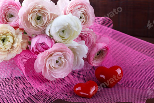 Preview: Wedding bouquet with hearts