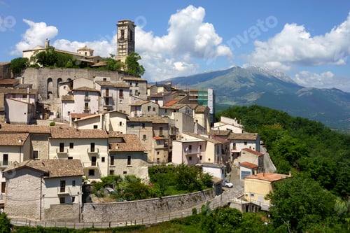 Preview: Landscape of Valle Peligna, Abruzzo, view of Goriano Sicoli