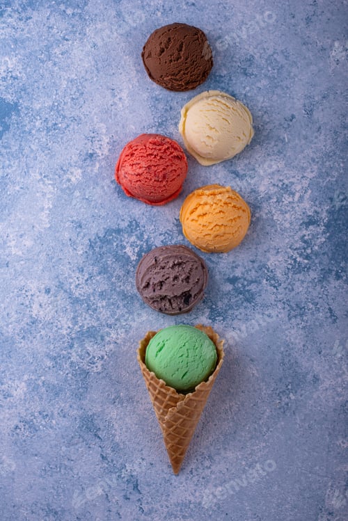 Aperçu: Assortment of different taste of ice cream