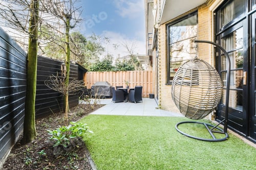 Preview: Neat patio with sitting area