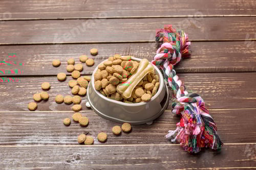 Preview: Dried food for dogs or cats.