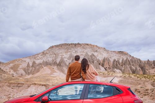 Preview: Happy couple on summer car vacation