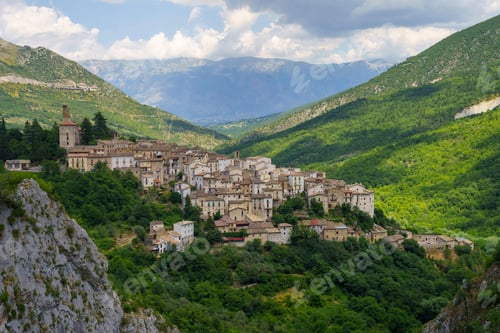 Preview: Road of Gole del Sagittario, famous canyon in Abruzzo