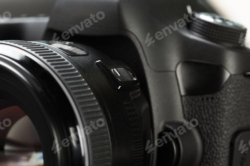 Preview: digital SLR camera