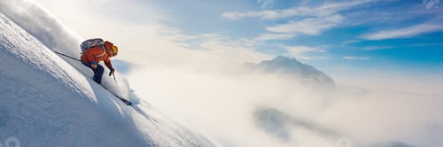 Aperçu: Skier on Mountain Slope Wide Banner with Copy Space