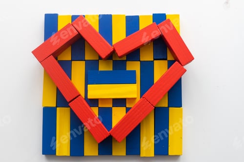 Preview: Plastic yellow-blue details of the children's designer in the shape of a heart. Children's