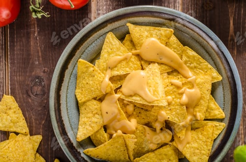 Preview: Nachos with homemade cheese dip