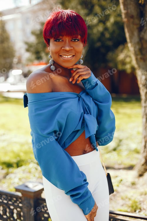 Preview: stylish black girl