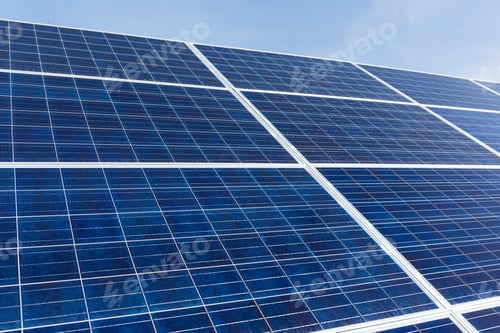 Vista previa: Panel solar con cielo azul