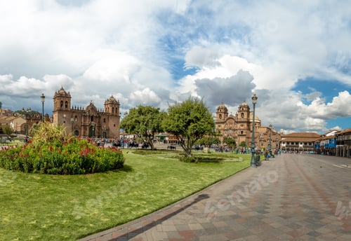 Preview: Panoramic view of Plaza de Armas with Cathedral and Compania de Jesus Church - Cusco, Peru