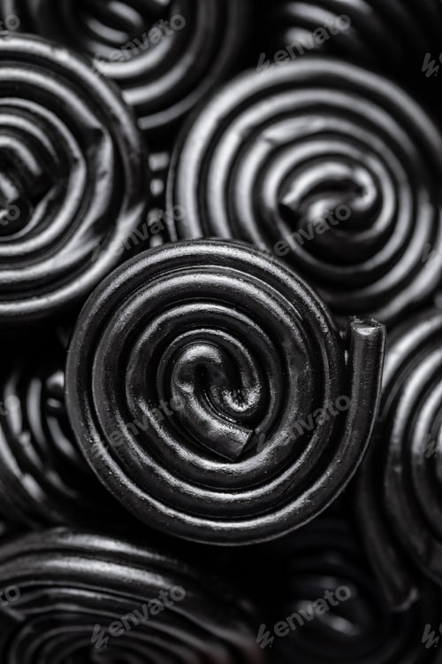 Preview: Spiral from liquorice candy.