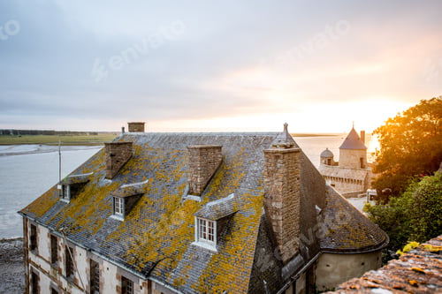 Preview: Buildings on the Mont Saint Michel island