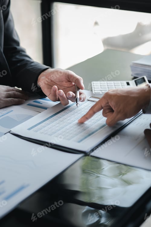 Preview: The sales department is having a monthly summary meeting to bring it to the department manager, they