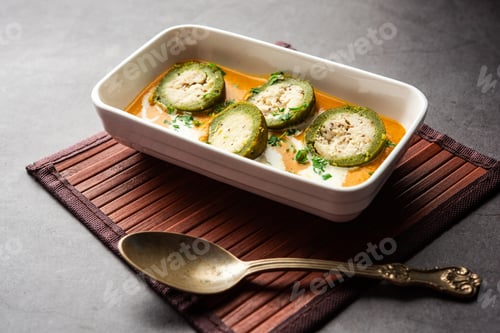 Preview: Shaam Savera is a spinach kofta curry, stuffing is made from paneer and kofta made from spinach
