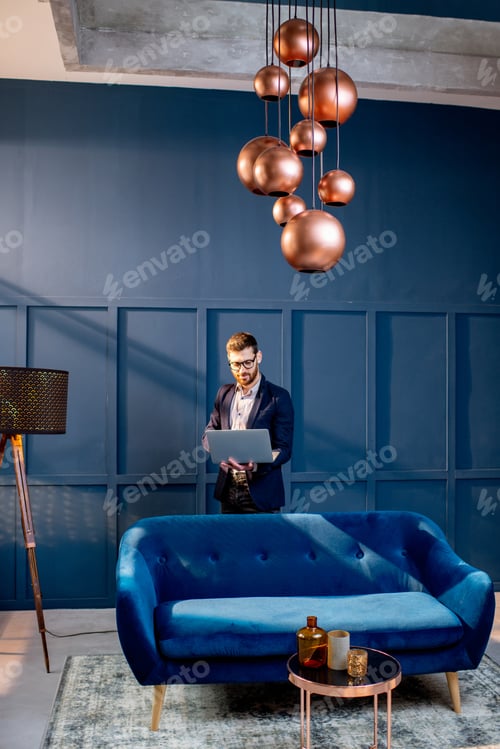 Preview: Businessman at the luxury office