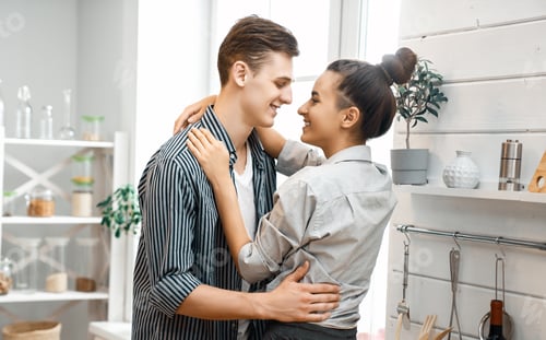 Preview: loving couple in the kitchen
