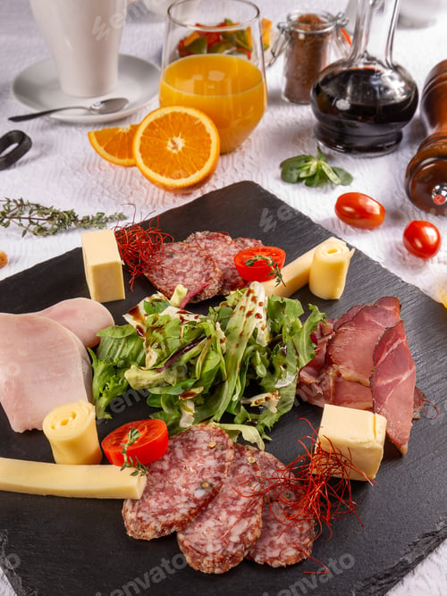 Preview: Different cold cuts