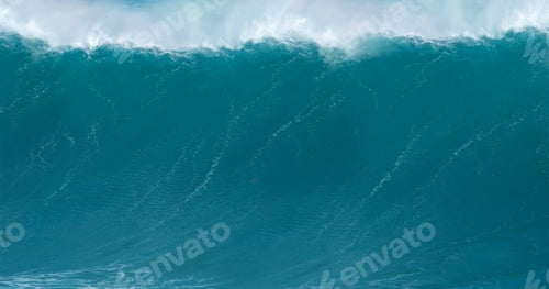 Preview: Big ocean wave