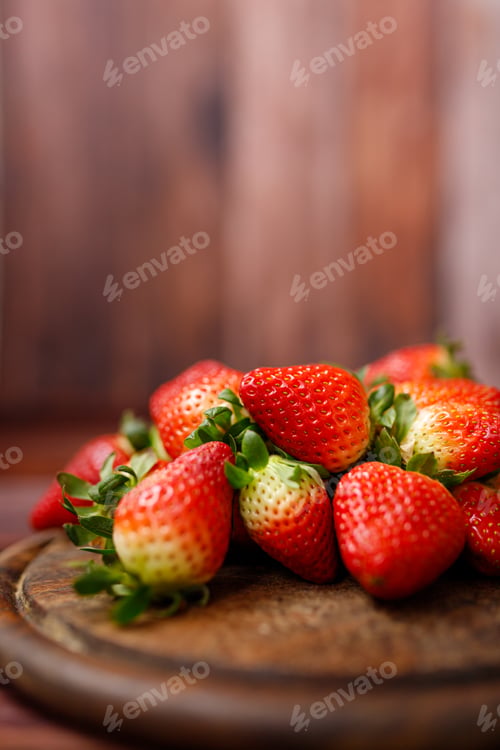 Preview: Fresh juicy strawberries with leaves. Strawberry.