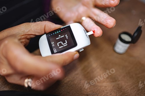 Preview: Awareness and action during a glucose monitoring session at home