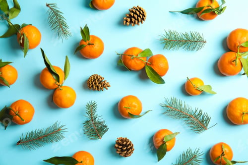 Preview: Christmas composition with ripe tangerines on color background, flat lay