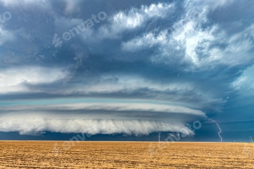 Preview: Lightning over Plains