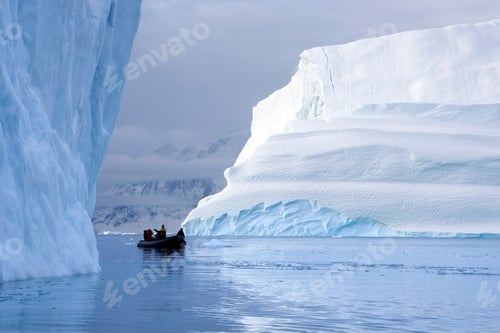 Preview: Icebergs - Greenland