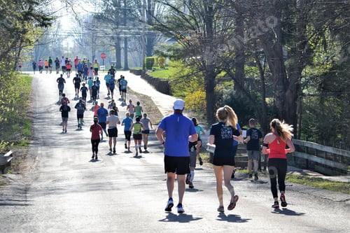 Preview: People running a 5k