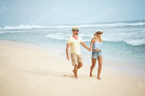 Preview: Happy couple outdoors