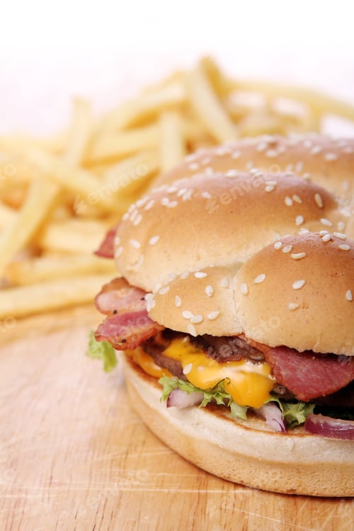 Preview: Big burger and chips