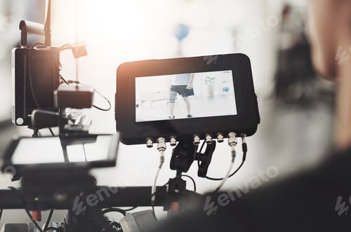 Preview: This is what the crew sees during shooting
