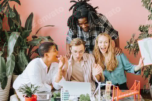 Preview: diversity and international group of young people students