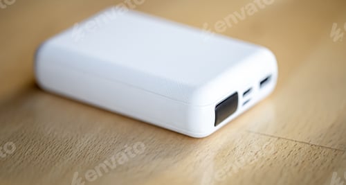 Preview: Close up of a small white paver bank.