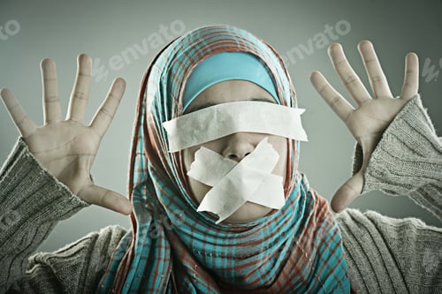Preview: Portrait Of A Beautiful Muslim Arabic Girl