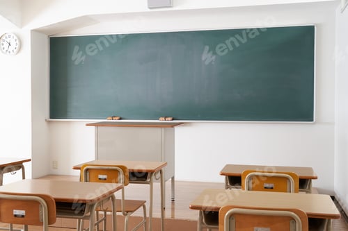 Preview: Image of a Japanese school classroom