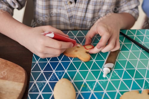 Preview: Making Easter cookies