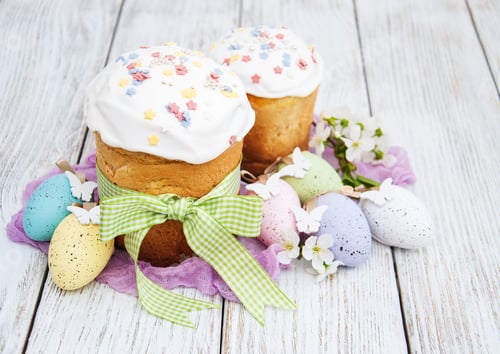 Preview: Easter bread and eggs