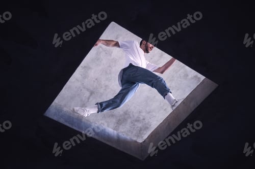 Preview: Young dancer jumping on roof