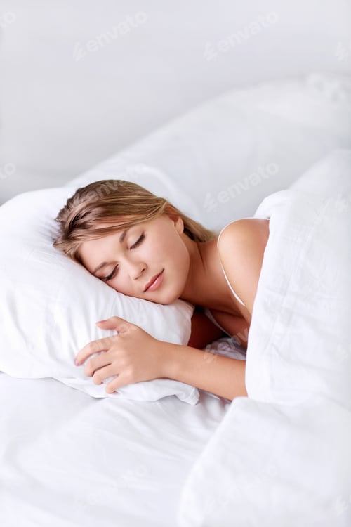 Preview: Sleeping girl