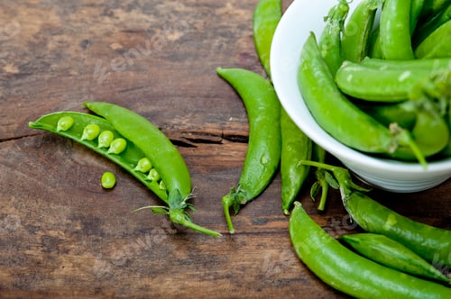 Preview: hearthy fresh green peas