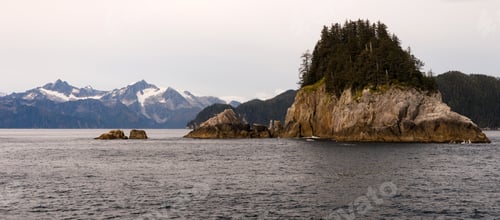 Preview: Rocky Buttes Mountain Range Gulf od Alaska North Pacific Ocean