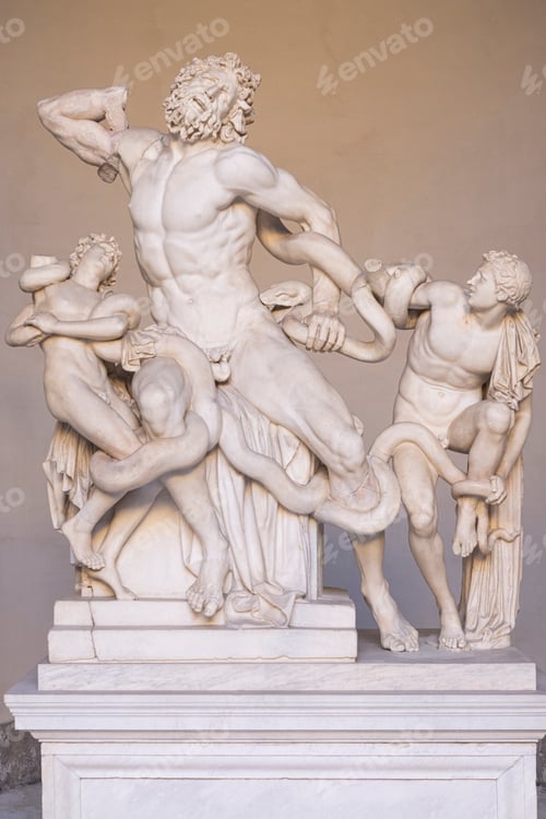 Preview: Laocoon masterpiece statue. Mythological classical sculpture in Vatican museum. Italy