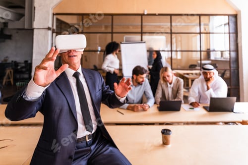 Preview: Multiethnic business team meeting in the office