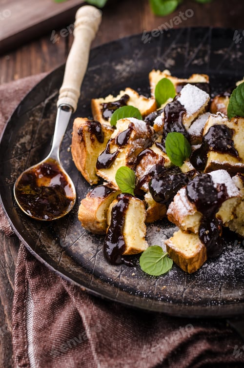 Preview: Cutted pancakes, Kaiserschmarrn delish dessert with plums