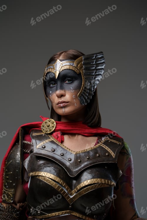 Preview: Portrait of amazon from past against grey background