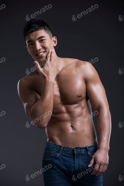 Preview: Portrait of young muscular man