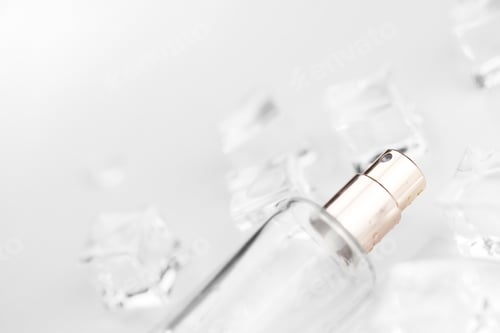 Preview: Elegant Perfume Bottle Close-Up on White Background